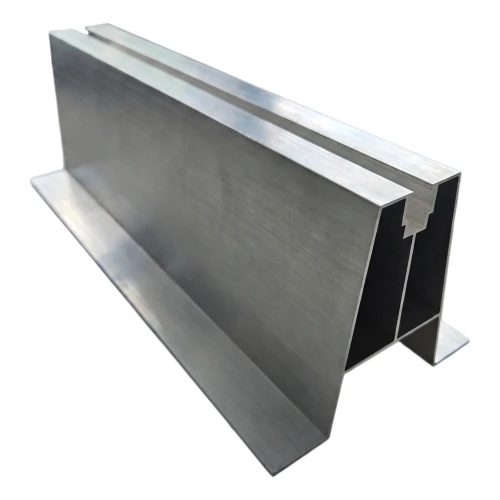 Alumiininen trapetsisilta H100 L330 EPDM 2 mm tiivisteellä PV-asennukseen 001-778 (1)