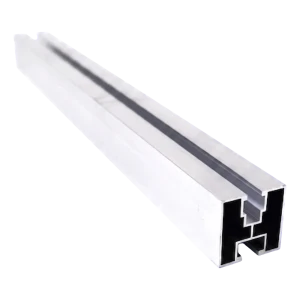 PV-alumiiniprofiili 40×40 mm – 665 cm kisko M10-pulteille