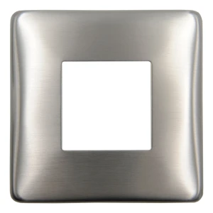 Neliönmuotoinen peiteroosetti 90×90 mm kaideprofiilin 40×40 – ruostumaton teräs AISI 304 harjattu